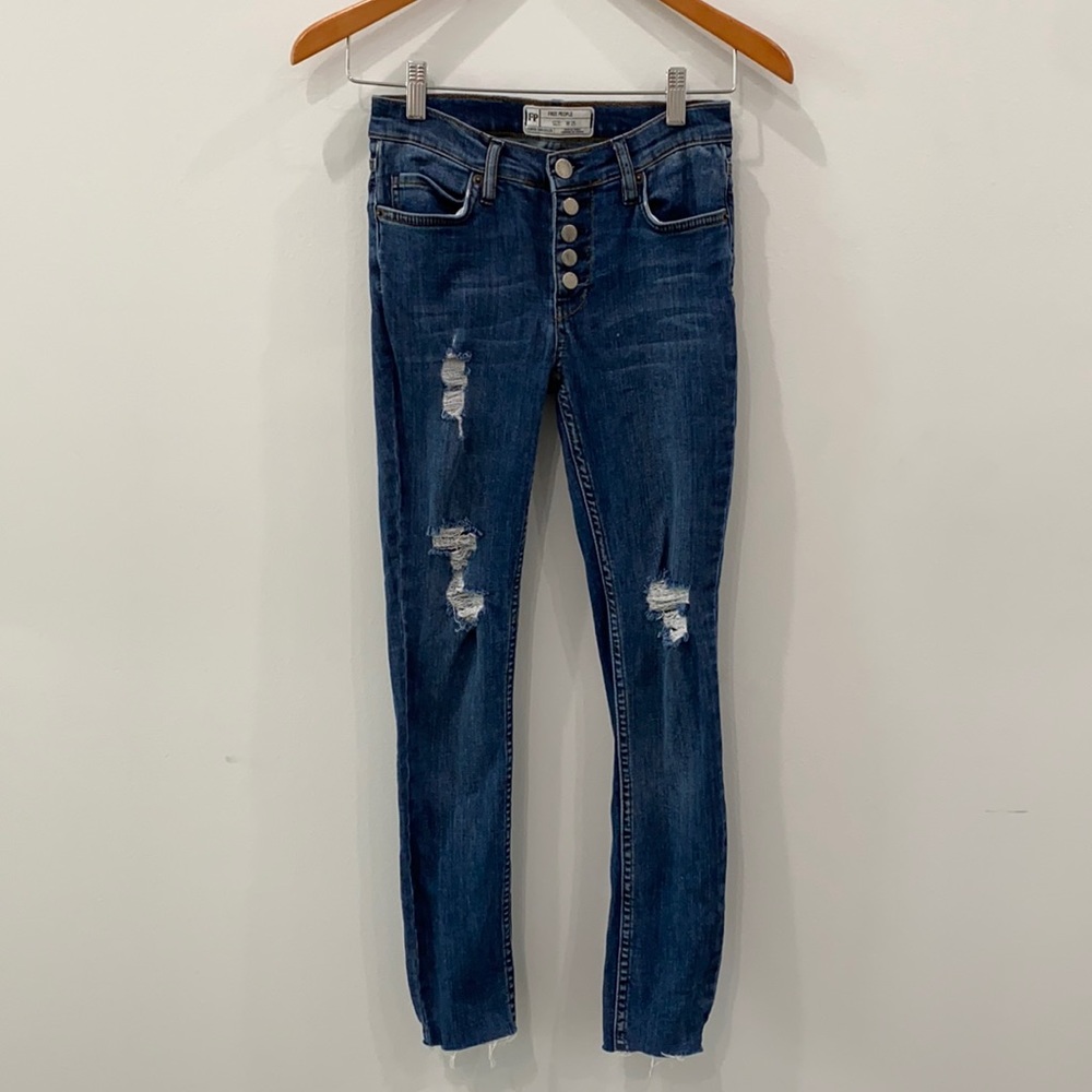 Free People Distressed Skinny Mid-Rise Button-fly Jeans - Excellent Condition!